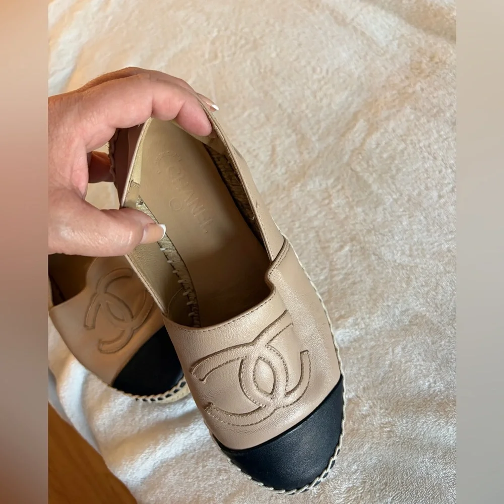 CHANEL SHOES like new condition